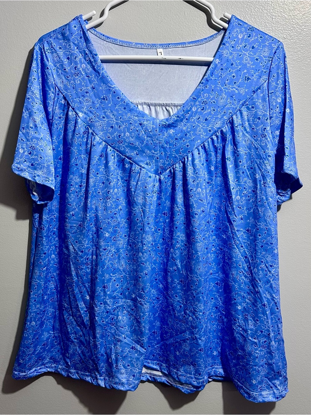 Blue Floral Scoop-Neck Short Sleeve Top Size L (1475)
